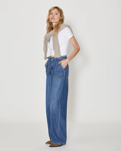 Rory Relaxed Barrel Jean by Le Jean