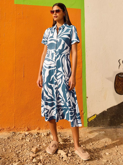 Rua Jersey Shirt Dress Midi in Navy Print