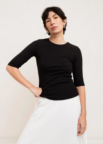 L / Black