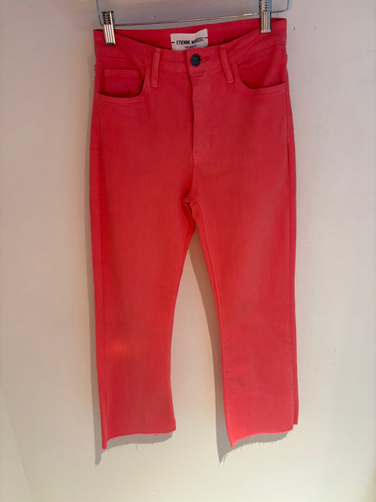 Crop Flair Jeans in Pink