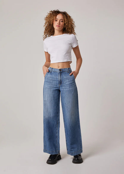 Powell High Rise Wide Leg Trouser Jean in Medium Fleet Wash