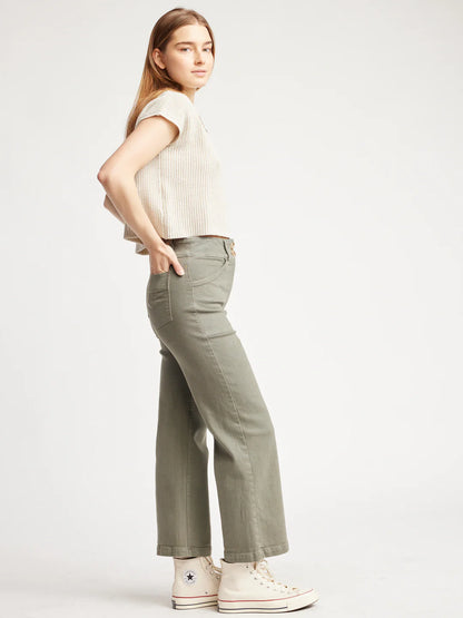 Gillian Crop Sweater Tee in Pudding