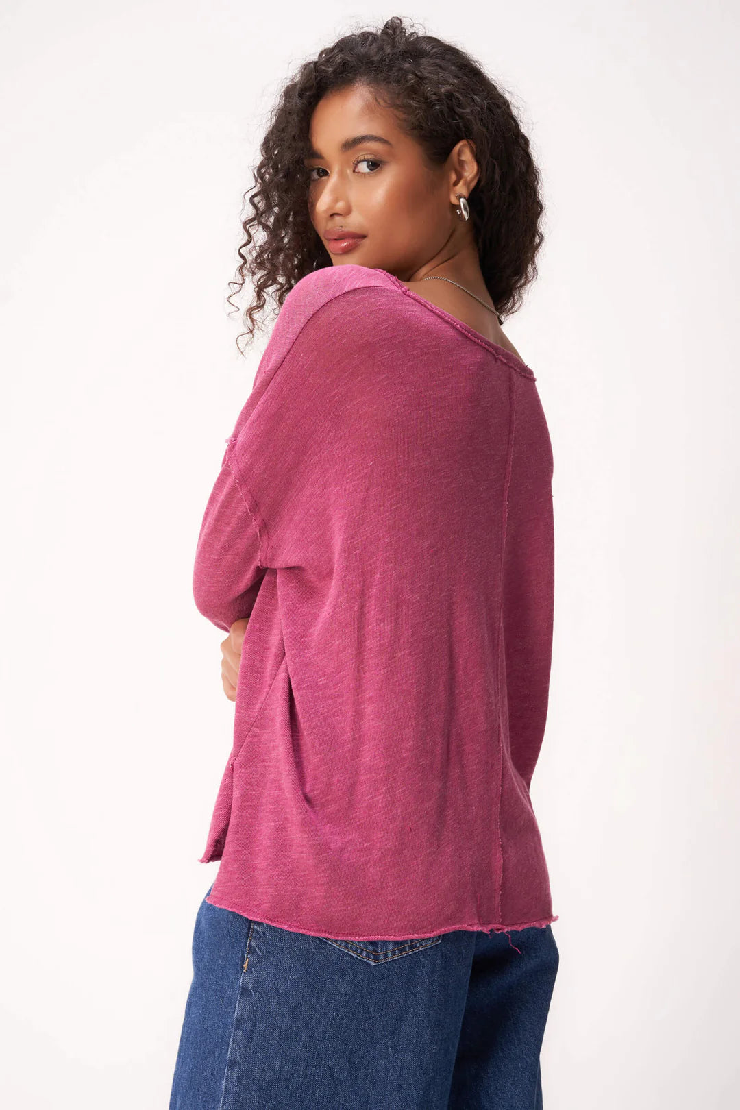 V-Neck Long Sleeve Tee in Pomegranate